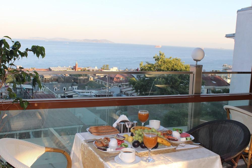 Nayla Palace Hotel Istanboel Buitenkant foto